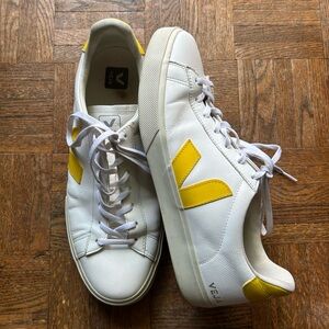 Mens veja size 12